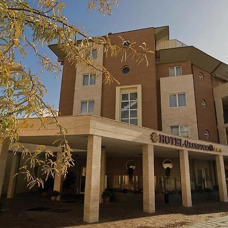 Hotel Granducato Монтелупо-Фьорентино Экстерьер фото