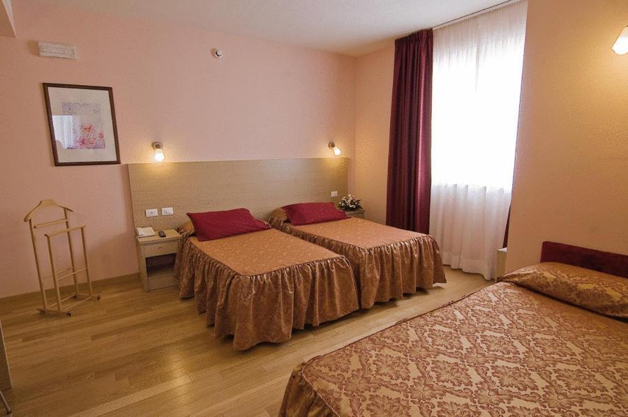 Hotel Granducato Монтелупо-Фьорентино Экстерьер фото