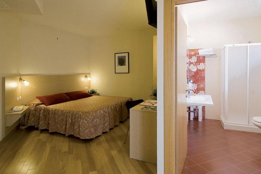 Hotel Granducato Монтелупо-Фьорентино Экстерьер фото
